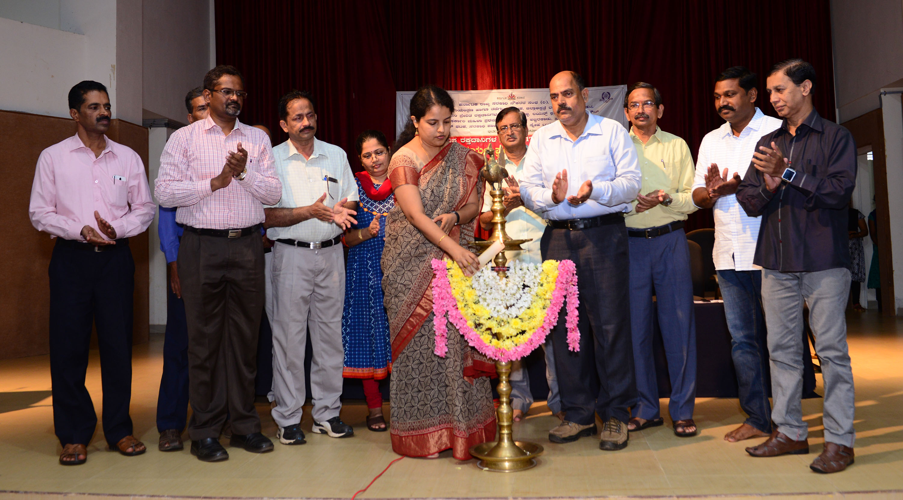 ಯುವ ಜನತೆ ಹೆಚ್ಚು ರಕ್ತದಾನ ಮಾಡಿ: ಜಿಲ್ಲಾಧಿಕಾರಿ